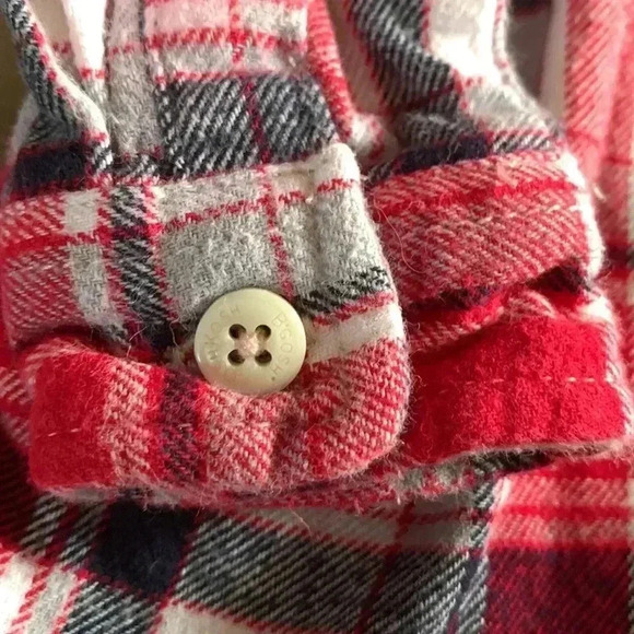 Five  for 25 Oshkosh, medium weight 100% cotton plaid shirt - Picture 4 of 5